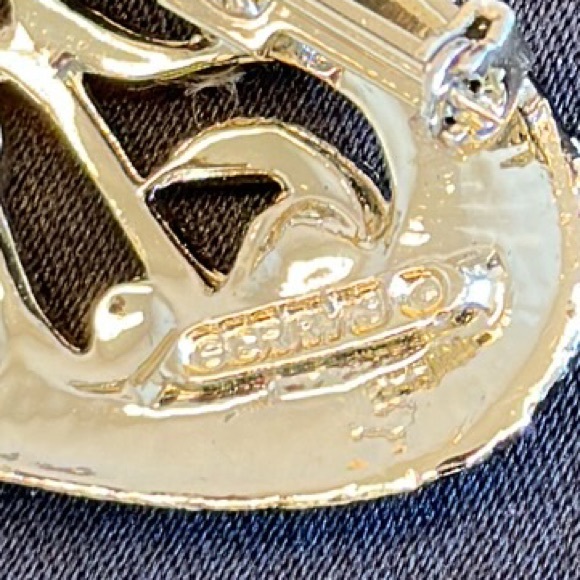 VTG • Gerry • The Black Swan w/Pink Stones - Picture 6 of 6